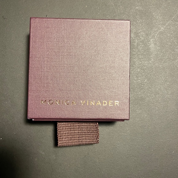 BUNDLE Of mixed sizes MONICA VINADER jewelry gift boxes, felt pouches, gift bag - Picture 7 of 8